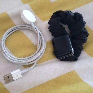 Apple watch series 3 38MM (Used)